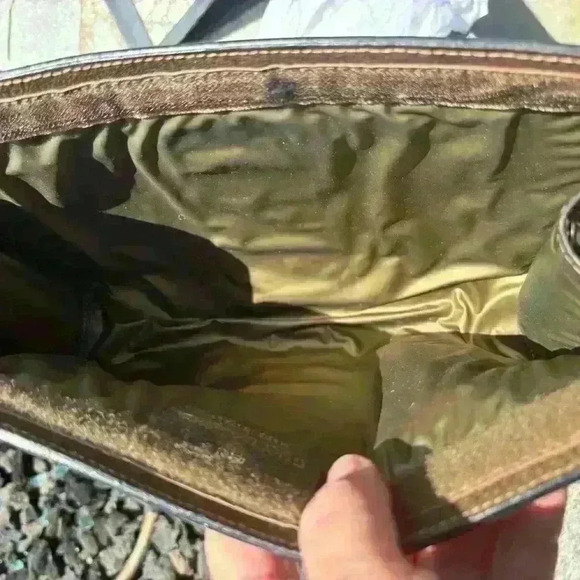 Gucci Ophidia Clutch Crossbody bag- 💯 authentic vintage clutch- interior intact - Picture 8 of 16